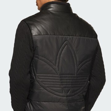ADIDAS ORIGINALS Tussenjas in Zwart