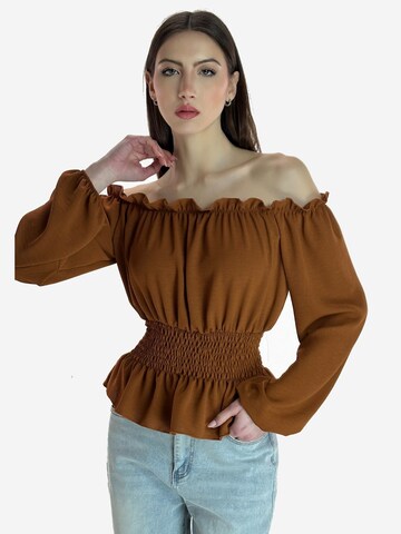Elara Bluse in Braun: Vorderseite