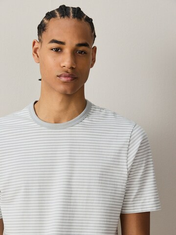Next - Camiseta 'Ringer' en gris