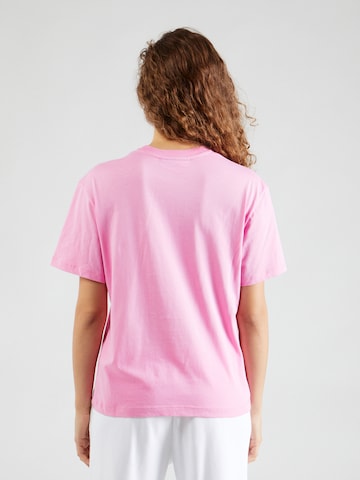 Maglietta di Chiara Ferragni in rosa
