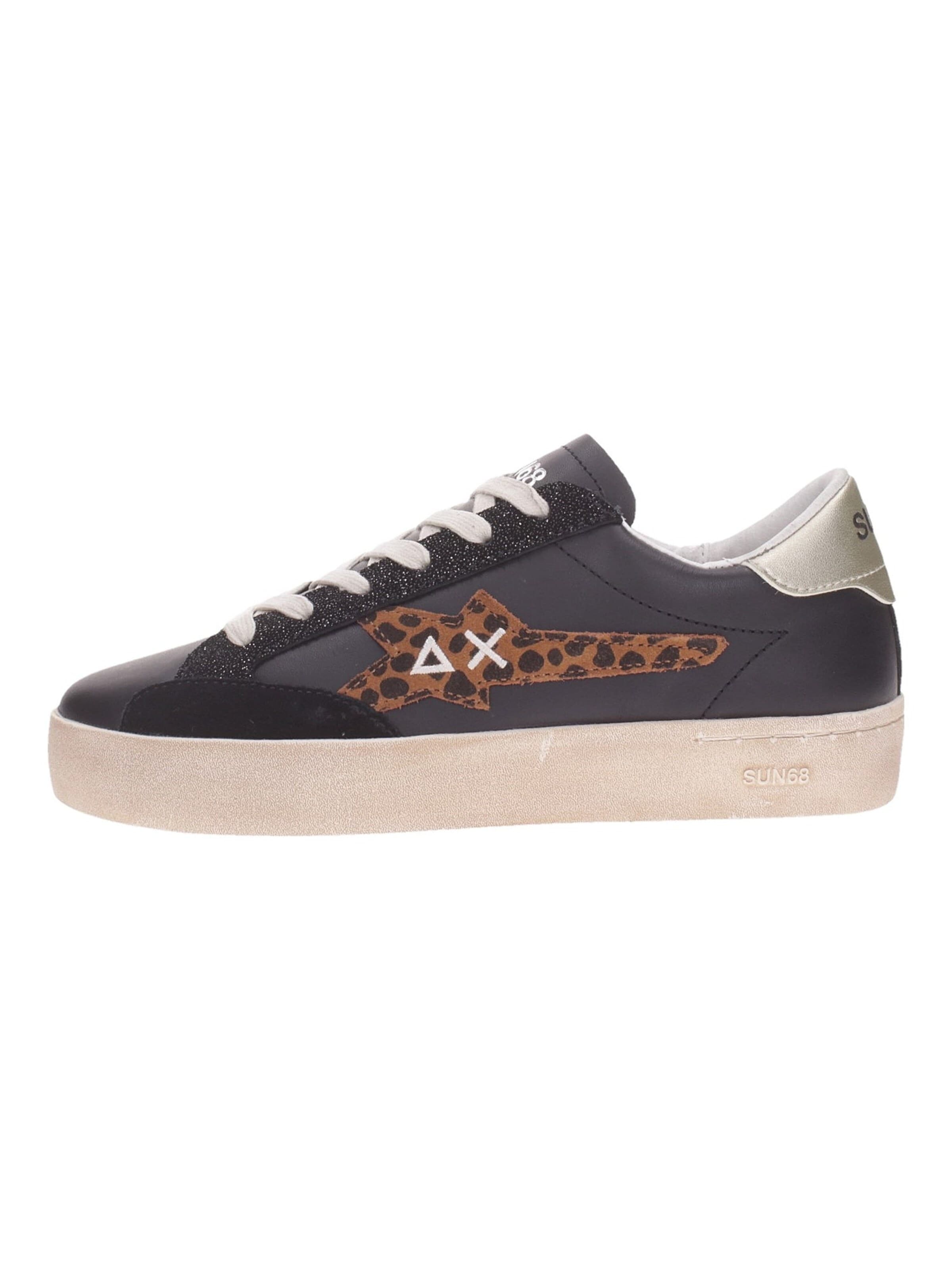 Sneaker bassa di SUN68 in nero: frontale