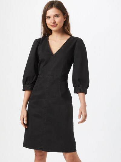 Rochie 'Hollie' modström pe negru, Vizualizare model