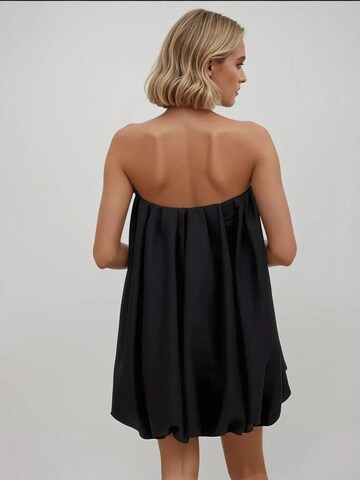 Abito di Hiccup in nero