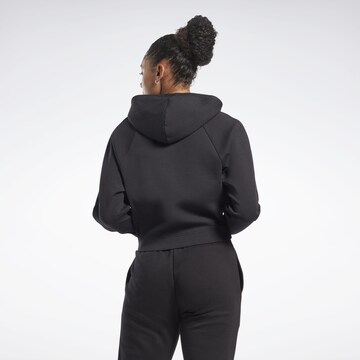 Reebok Sweatshirt in Schwarz