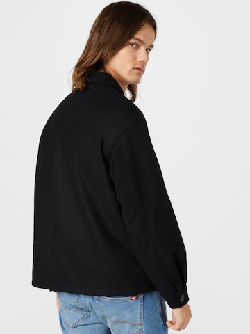 ABOUT YOU Between-Season Jacket 'Kai' in Black