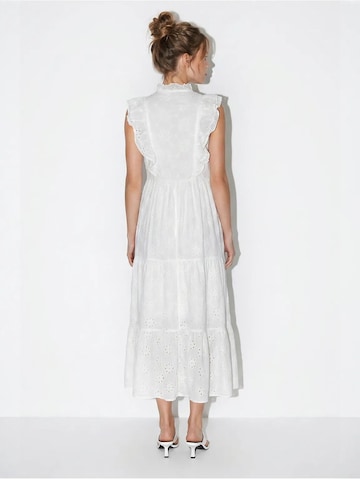 Robe Bianco Lucci en blanc