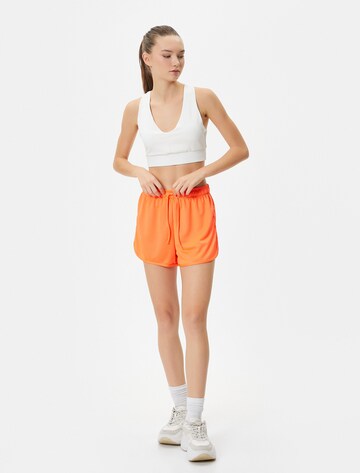 Koton Regular Broek in Oranje