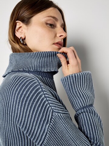 Apricot Trui in Blauw