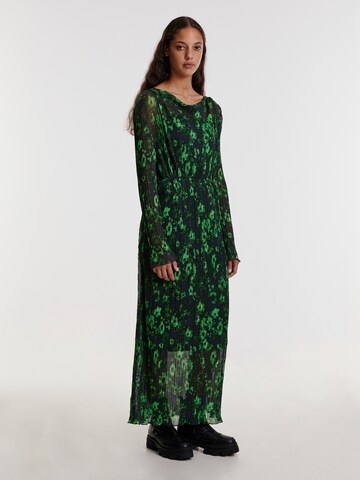 Robe 'Mika' EDITED en vert : devant