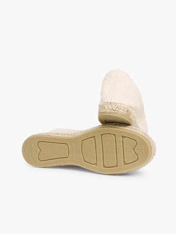 Scarpa bassa di Pisamonas in beige