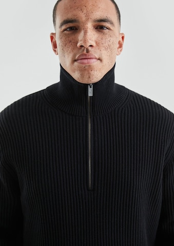 Pull-over ' ' QS en noir