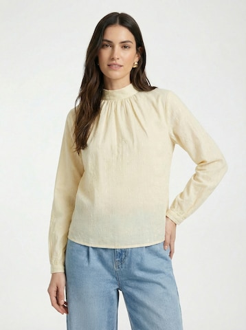 Camicia da donna di KAVAZI in beige: frontale
