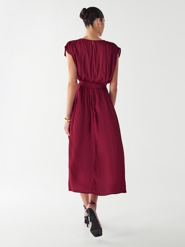 Robe 'CAROL' Willa en rouge : derrière