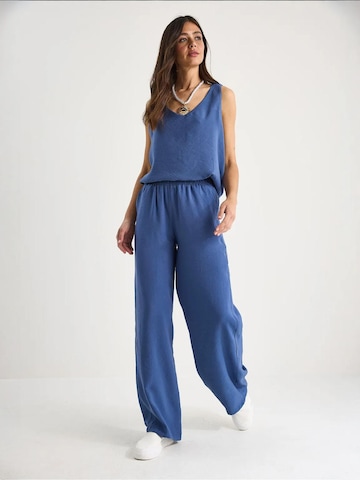 Completo pantalone di Bianco Lucci in blu