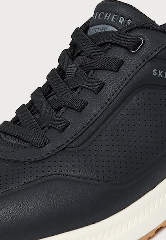 SKECHERS Sneakers laag 'ARCH FIT UNO - RELAXING ON AIR' in Zwart: voorkant