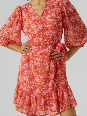 VERO MODA - Vestido 'AMALIA' en rosa