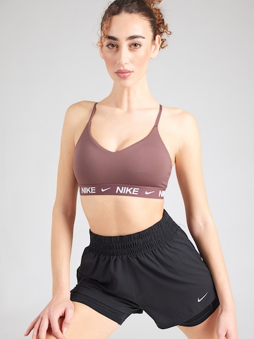 NIKE Bustier Sport bh 'Indy' in Bruin: voorkant