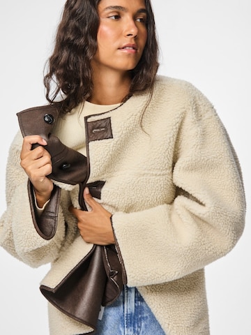 PIECES Jacke 'PCJulie' in Weiß