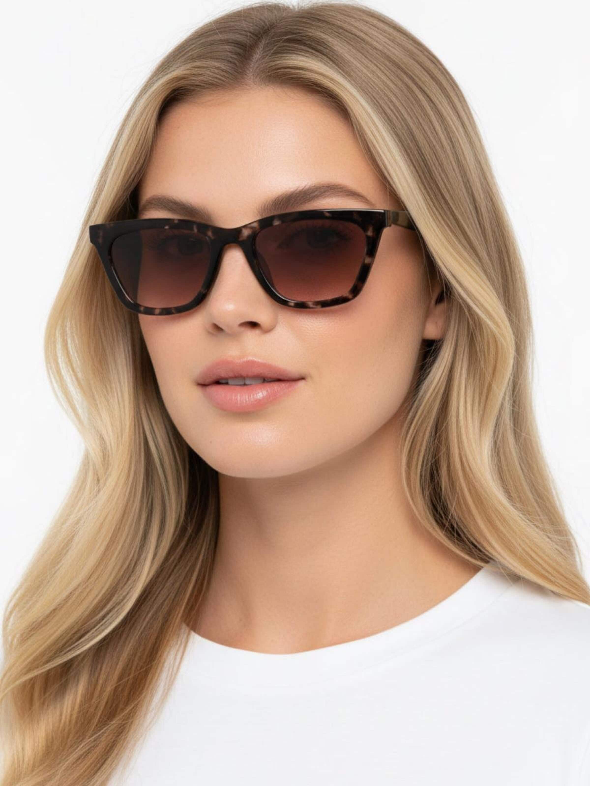 Cala Rose Sunglasses 'GIGI' in Brown: front