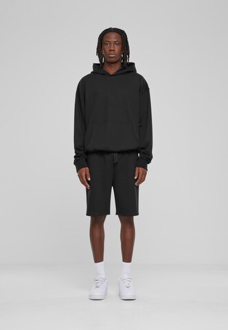 Urban Classics Свитшот в Черный