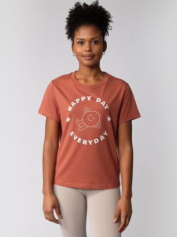 Watapparel T-Shirt 'Happy Day Everyday' in Rot: Vorderseite