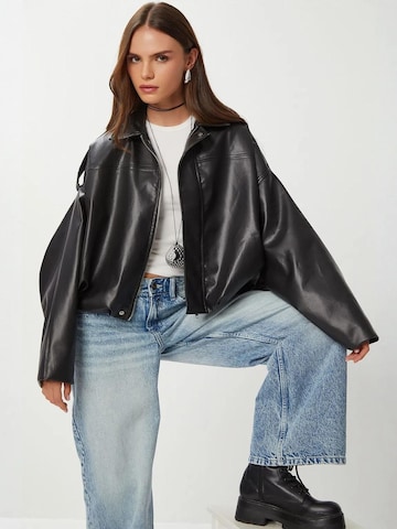 Happiness İstanbul Between-season jacket in Black