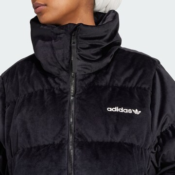 ADIDAS ORIGINALS Зимно яке в черно