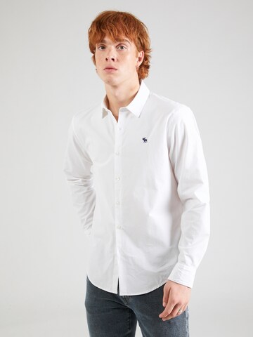 Abercrombie & Fitch - Ajuste regular Camisa en blanco: frente