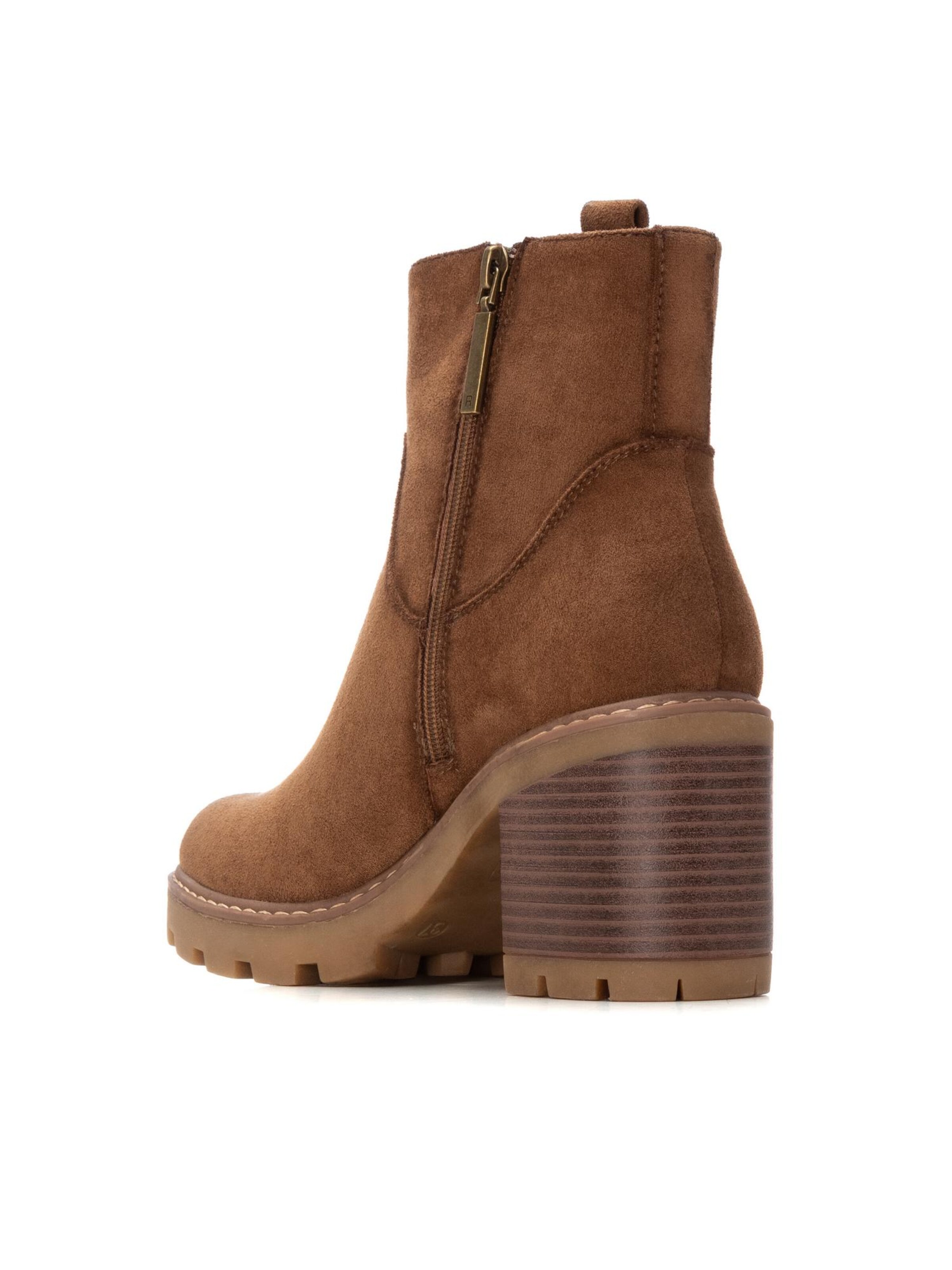 Refresh Boots '17303204' in Brown