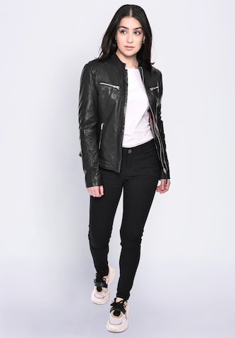 MUSTANG Between-Season Jacket ' Amilia ' in Black