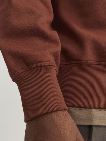 JACK & JONES Sweatshirt i brun