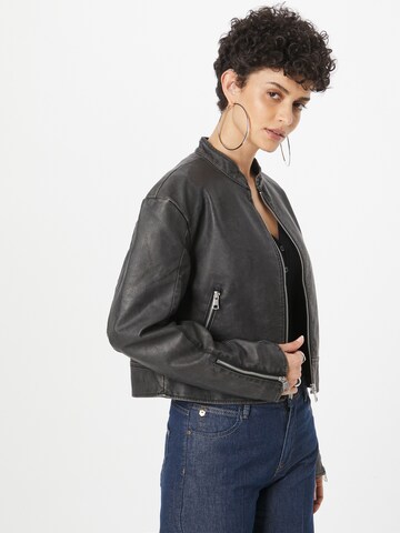 NLY by Nelly Between-season jacket in Black: front