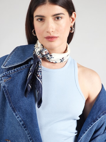 Top 'PCRUKA' di PIECES in blu
