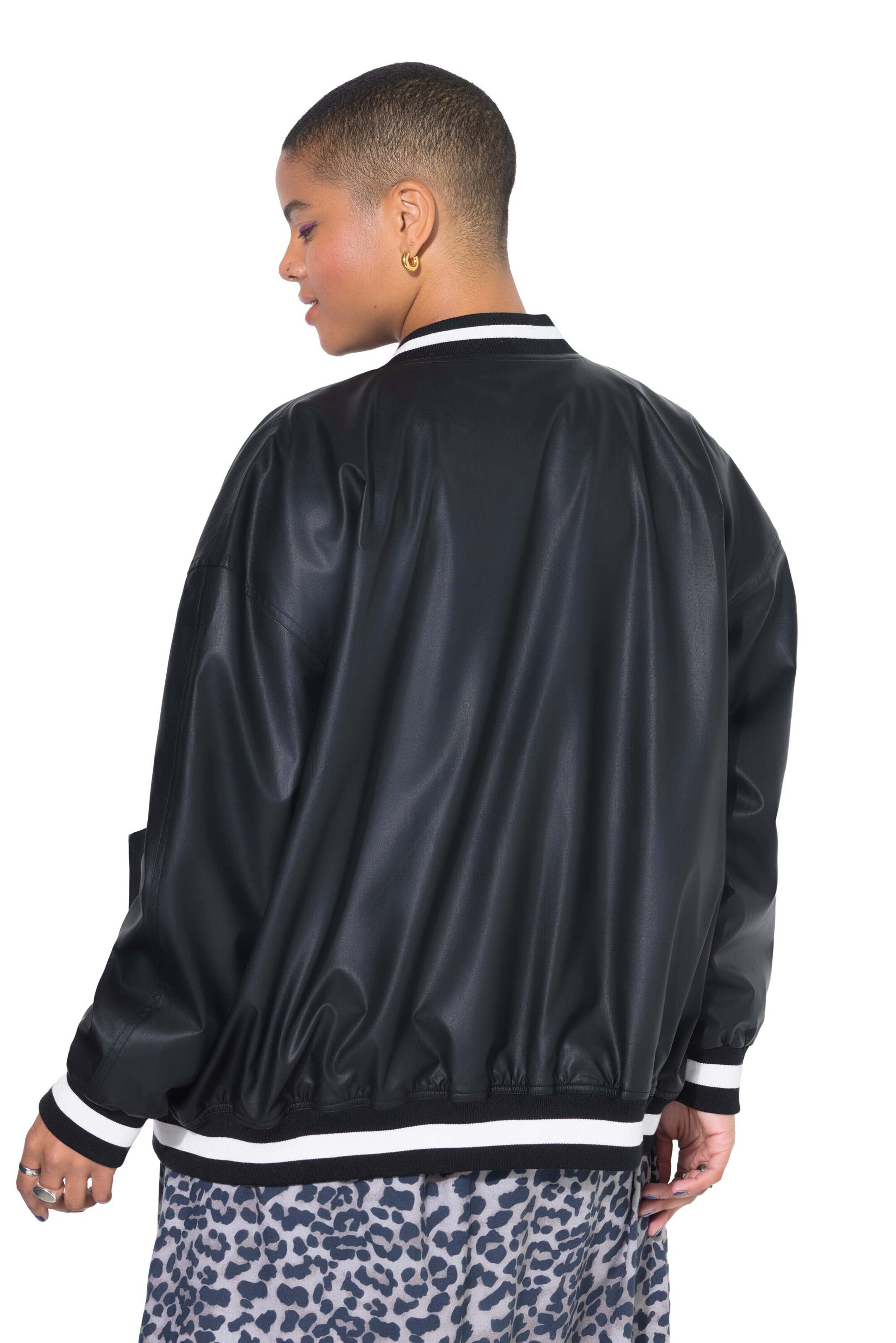 Studio Untold Between-season jacket in Black