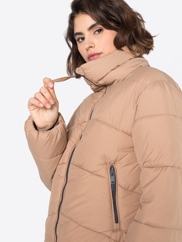 b.young - Chaqueta de invierno 'BOMINA' en beige