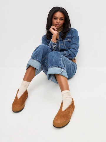 CESARE GASPARI Slipper in Beige