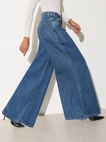 Friends Like These Wide leg Jeans in Blue