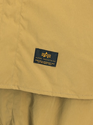 ALPHA INDUSTRIES Between-Season Jacket in Green: front