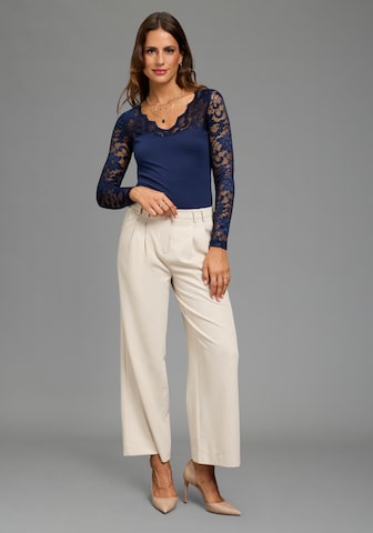 LAURA SCOTT Shirt in Blue