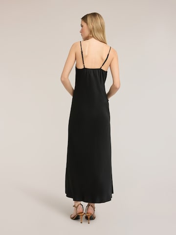 MOTIVI Dress in Black
