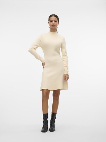 Robes en maille 'VMGold' VERO MODA en beige