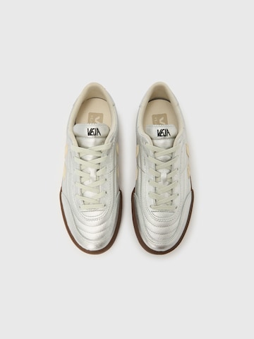 Baskets basses 'Panenka O.T.' Veja en argent