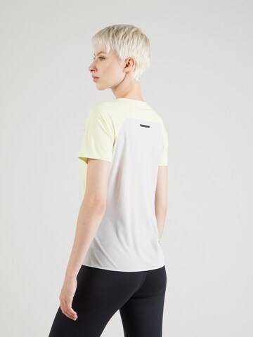 On Functioneel shirt in Groen