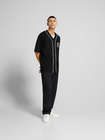 Bershka Regular fit Button Up Shirt in Black