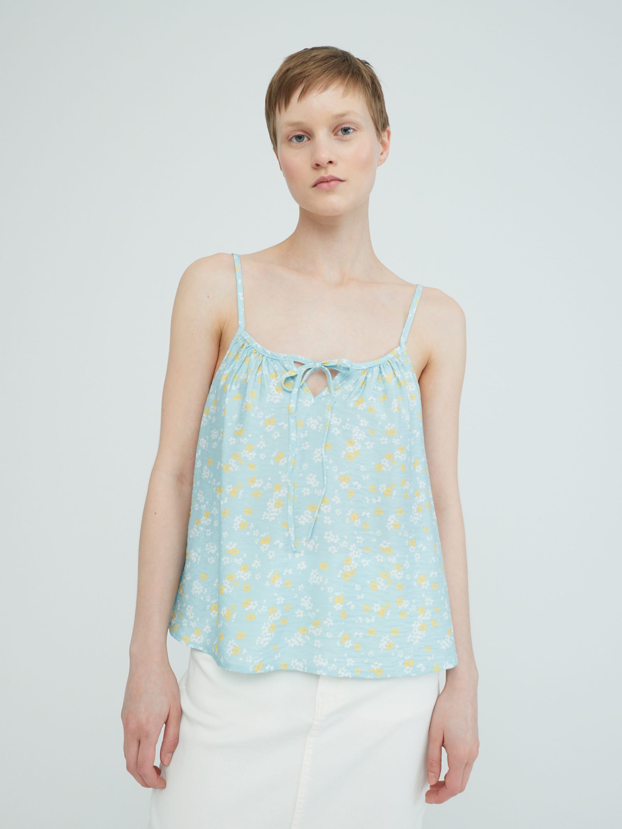 EDITED Producten Top 'NADA' Lichtblauw