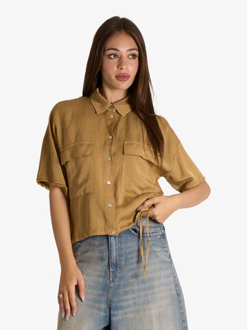 Dixie Blouse in Yellow: front