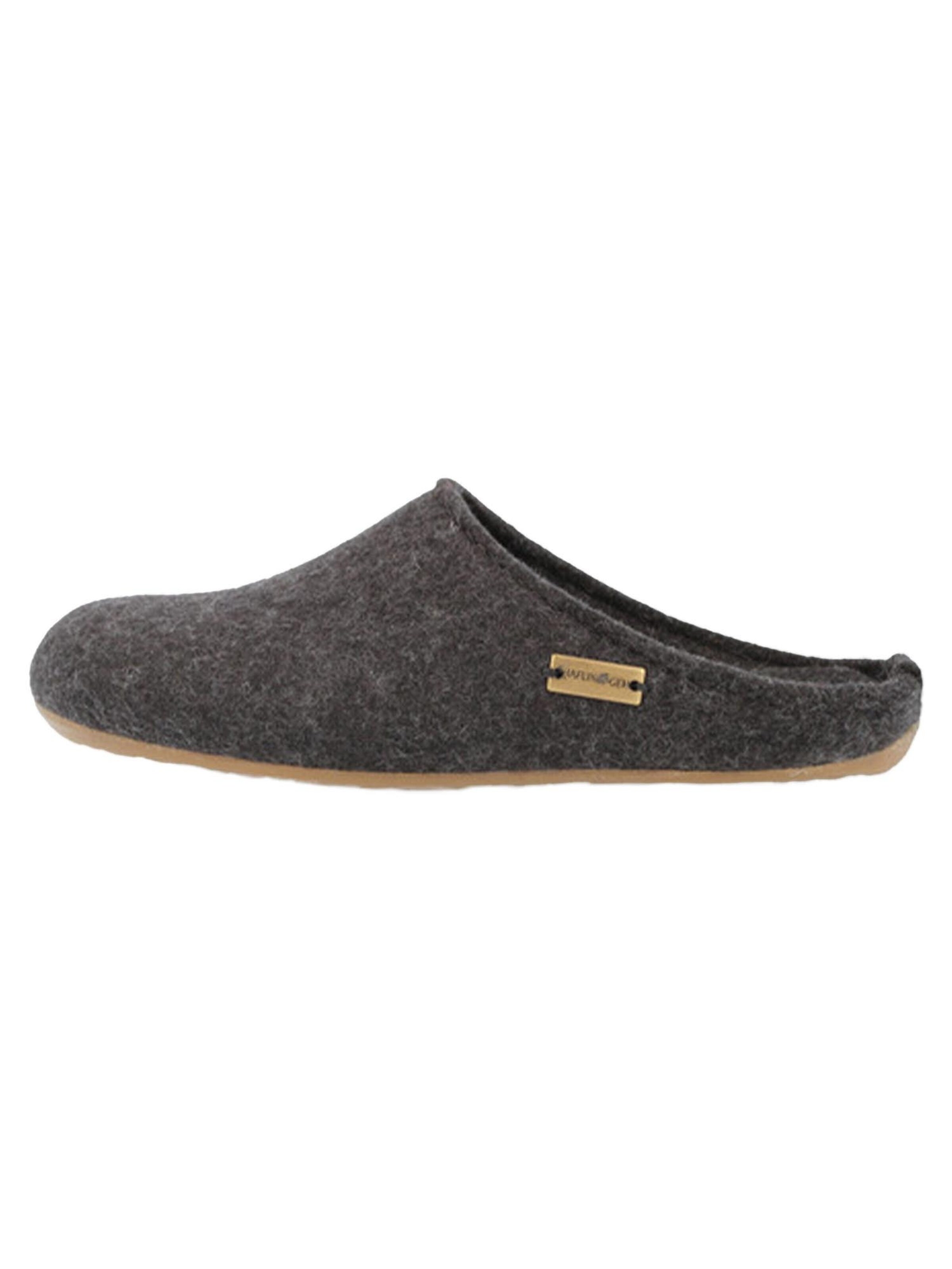 HAFLINGER Slippers 'Everest Fundus' in Black: front
