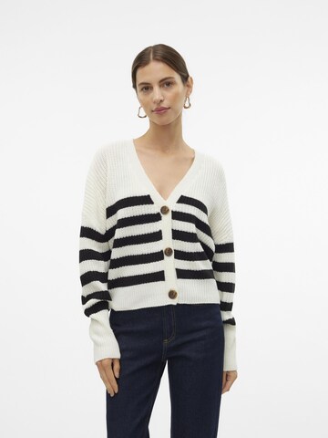VERO MODA Πλεκτή ζακέτα 'VMLEA' σε λευκό: μπροστά