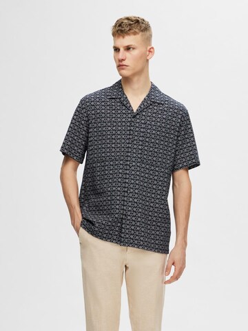 SELECTED HOMME Comfort fit Button Up Shirt in Blue: front