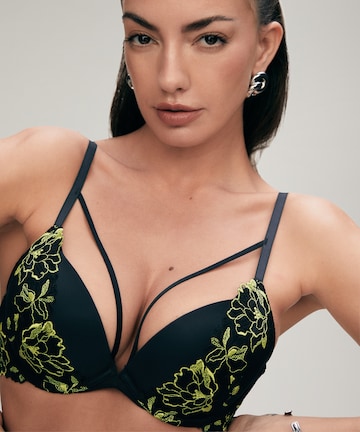 Hunkemöller Push-up Bra ' Feyre' in Black